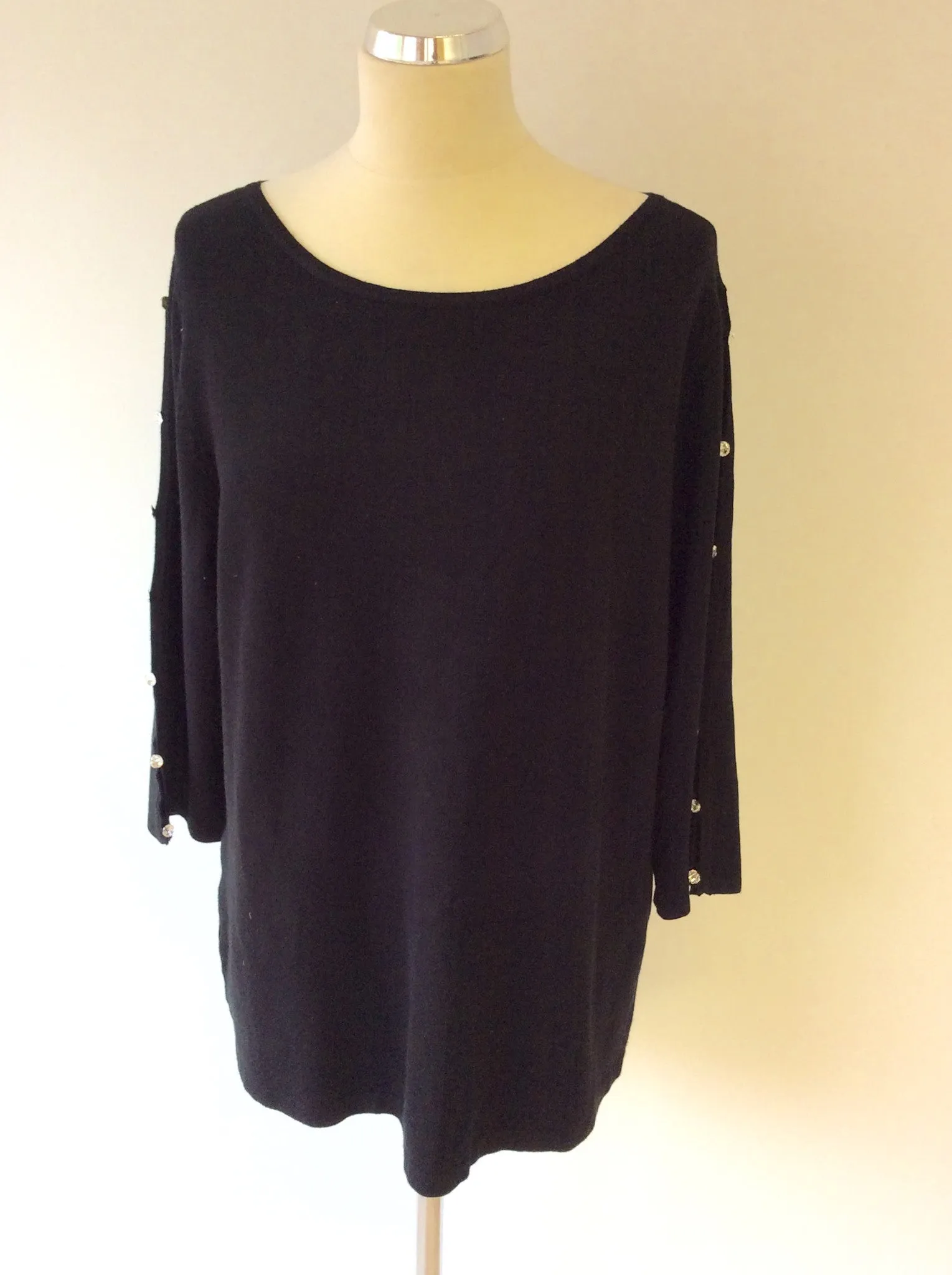 BRAND NEW PASSIONI BLACK SWAROVSKI CRYSTALS CUT OUT SLEEVE JUMPER SIZE XL