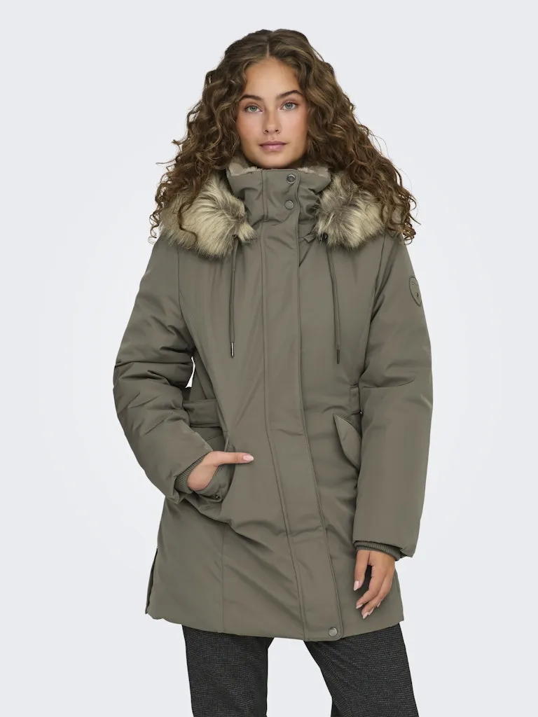 Only / Damen-Mäntel / ONLNEWPRISKA PARKA CC OTW