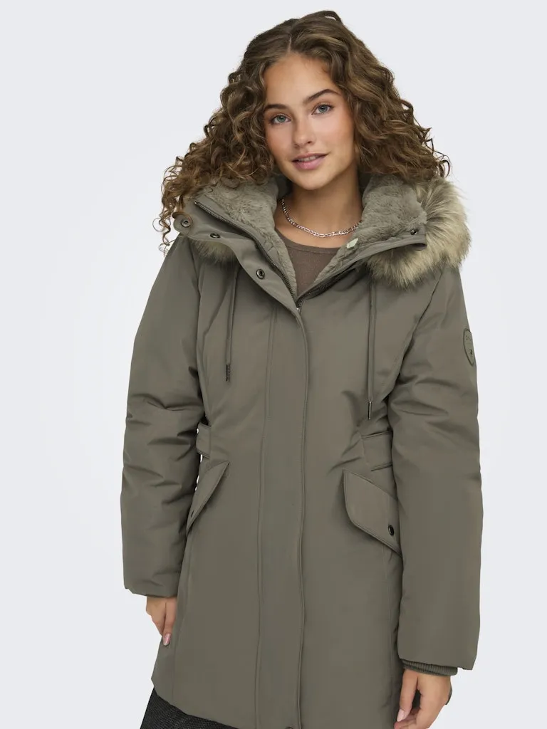 Only / Damen-Mäntel / ONLNEWPRISKA PARKA CC OTW
