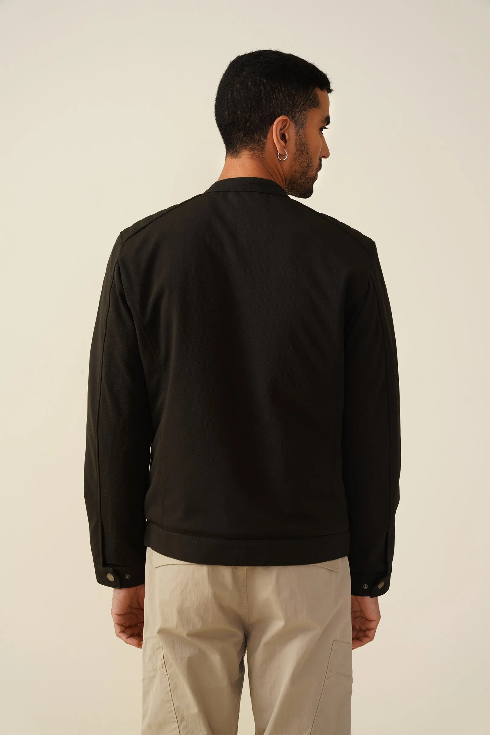 Short Jackets Quilted Lining with Metallic Zips