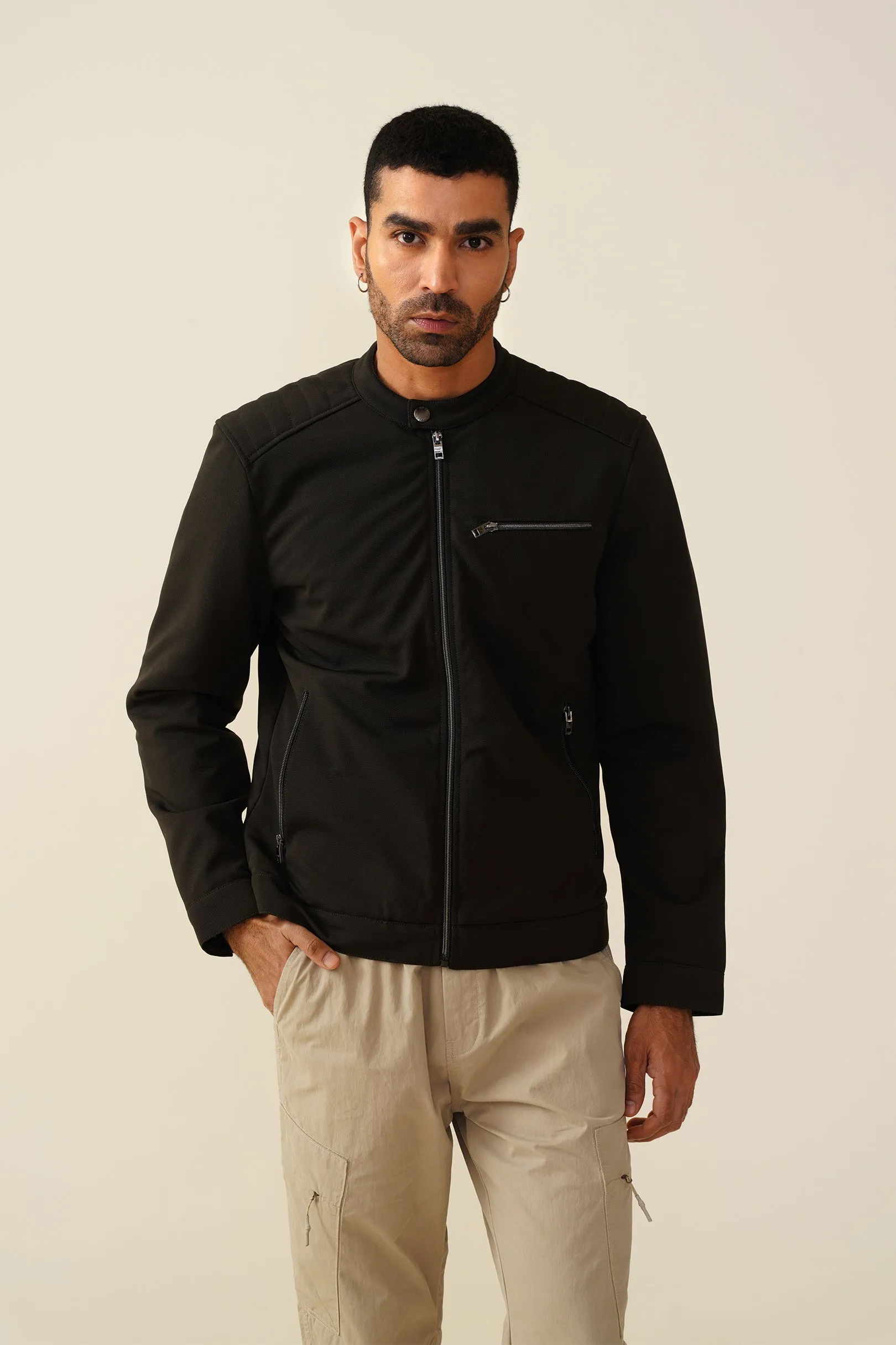 Short Jackets Quilted Lining with Metallic Zips