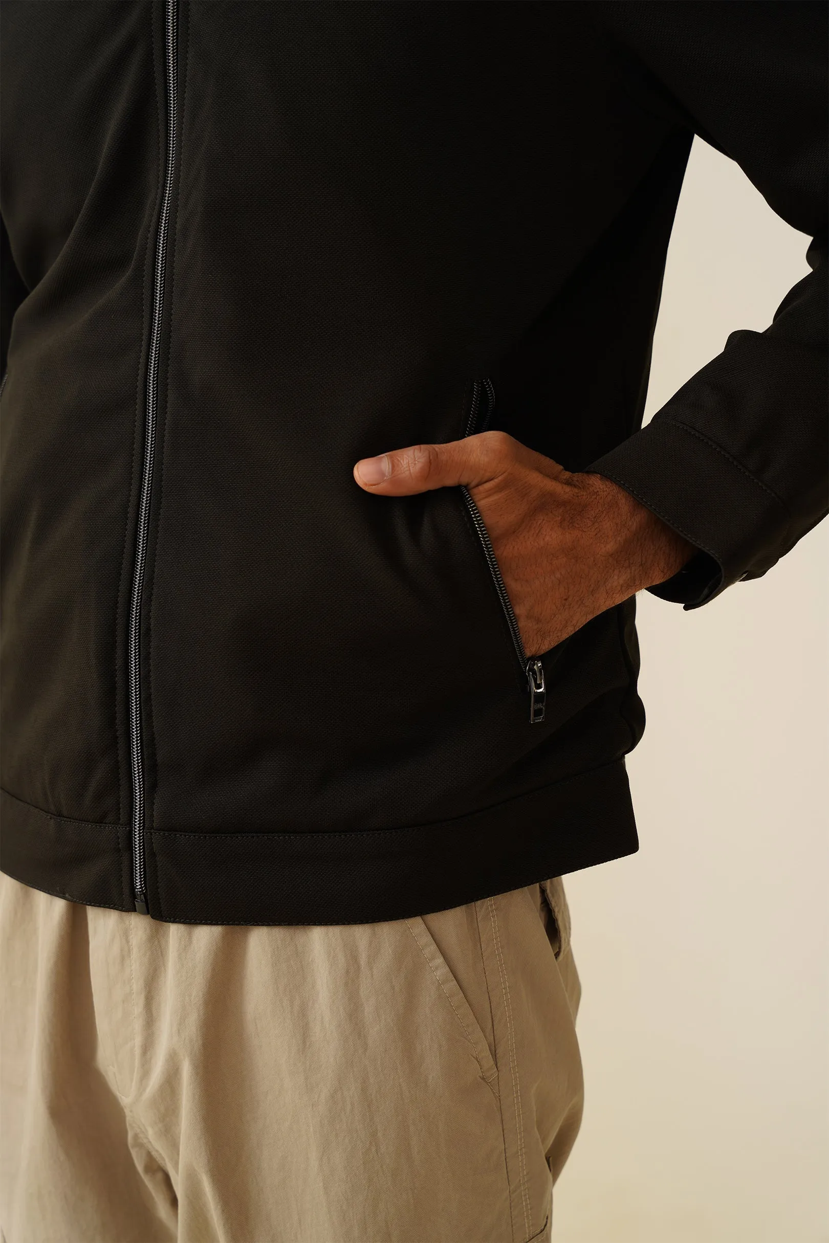 Short Jackets Quilted Lining with Metallic Zips