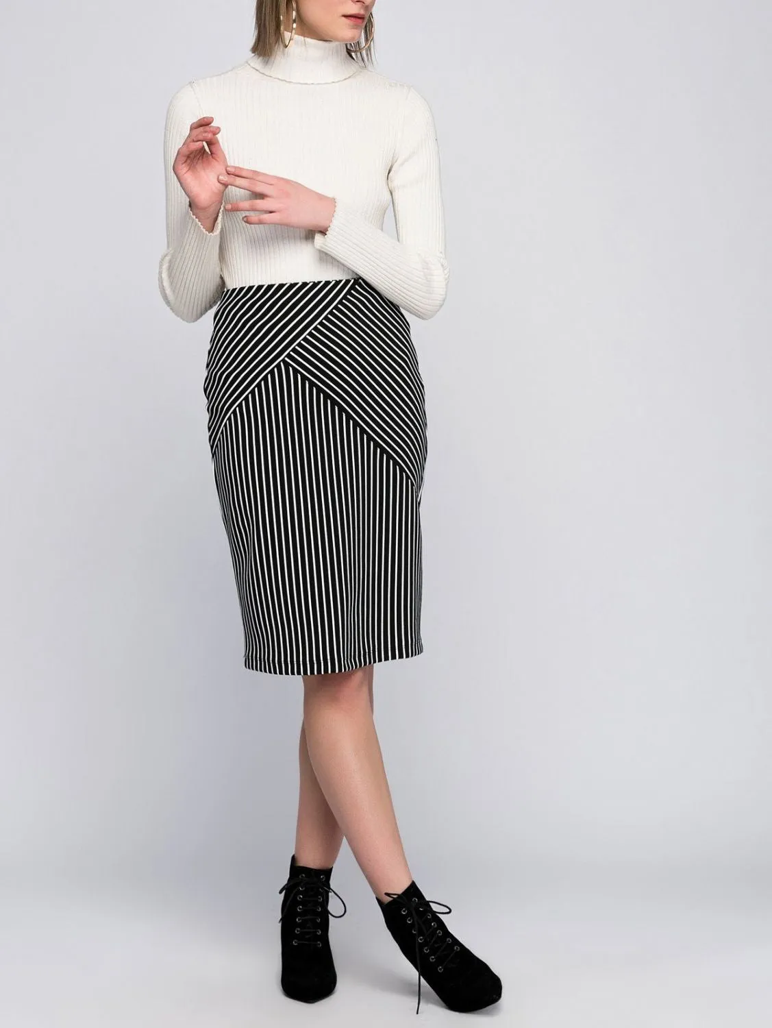 SNS Sense Black and White Striped Pencil Skirt - El Dorado