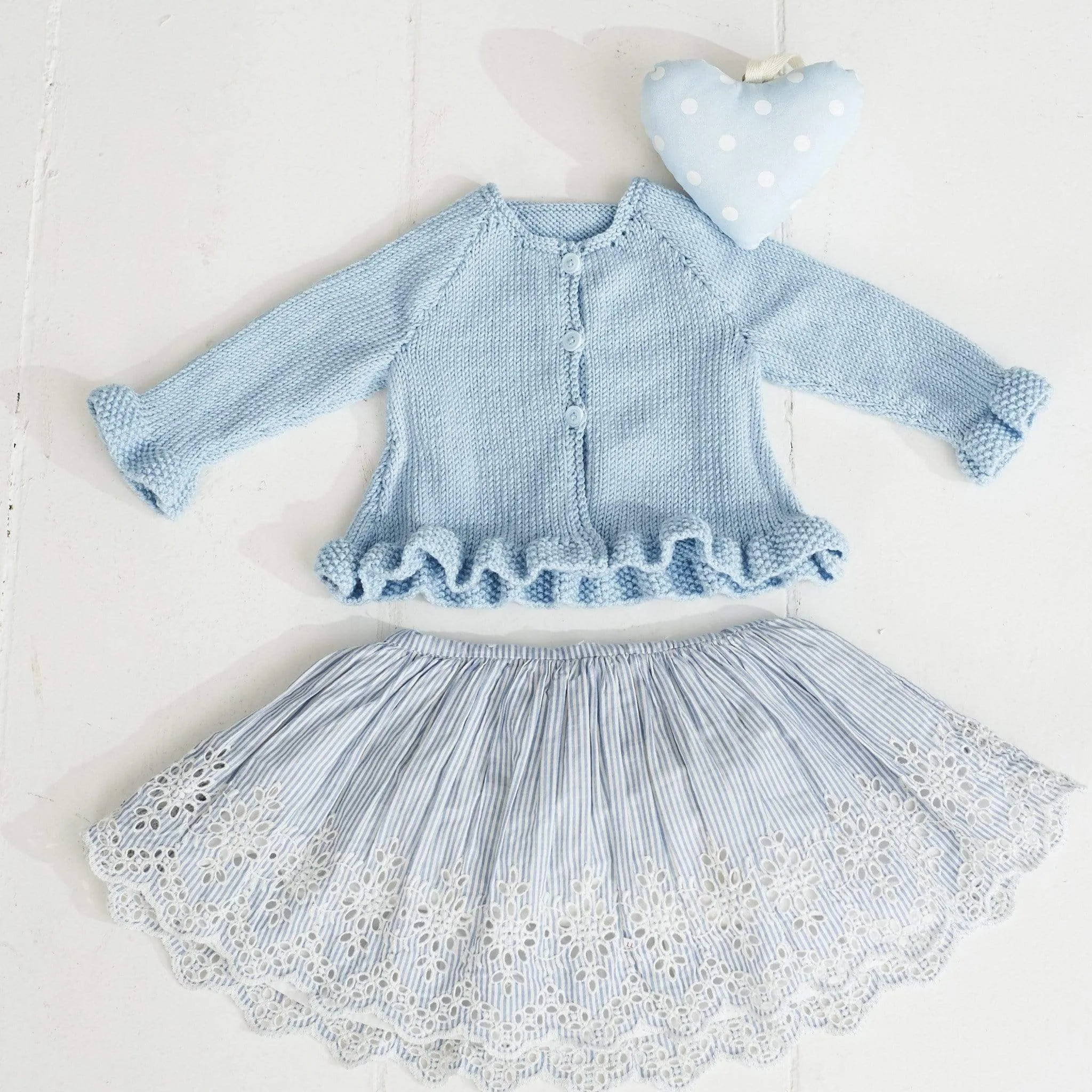 Stylecraft Baby Cardigan DK Knitting Pattern 9501