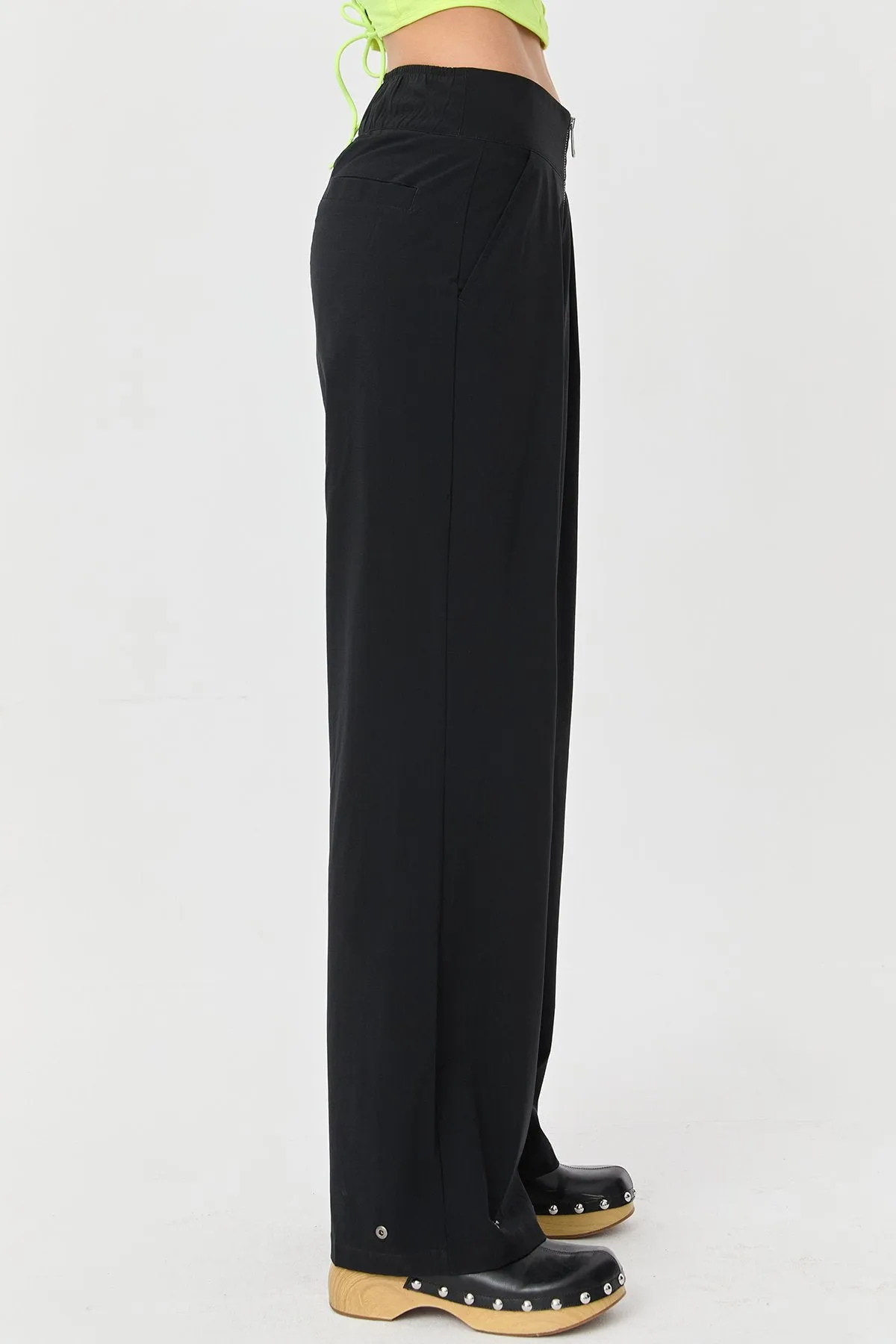 Women's Thın Lycra Woven Lıghtweıght Trousers
