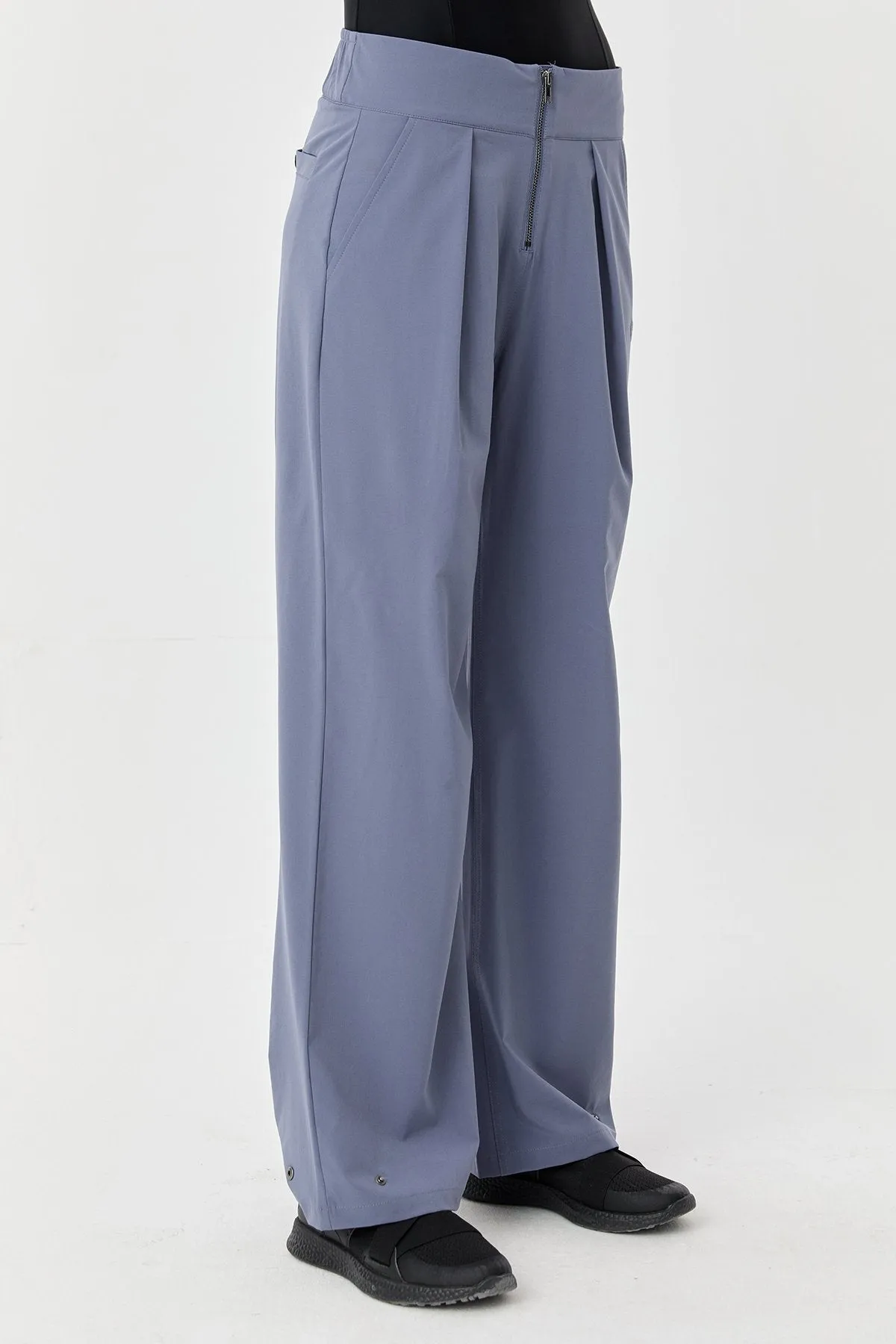 Women's Thın Lycra Woven Lıghtweıght Trousers