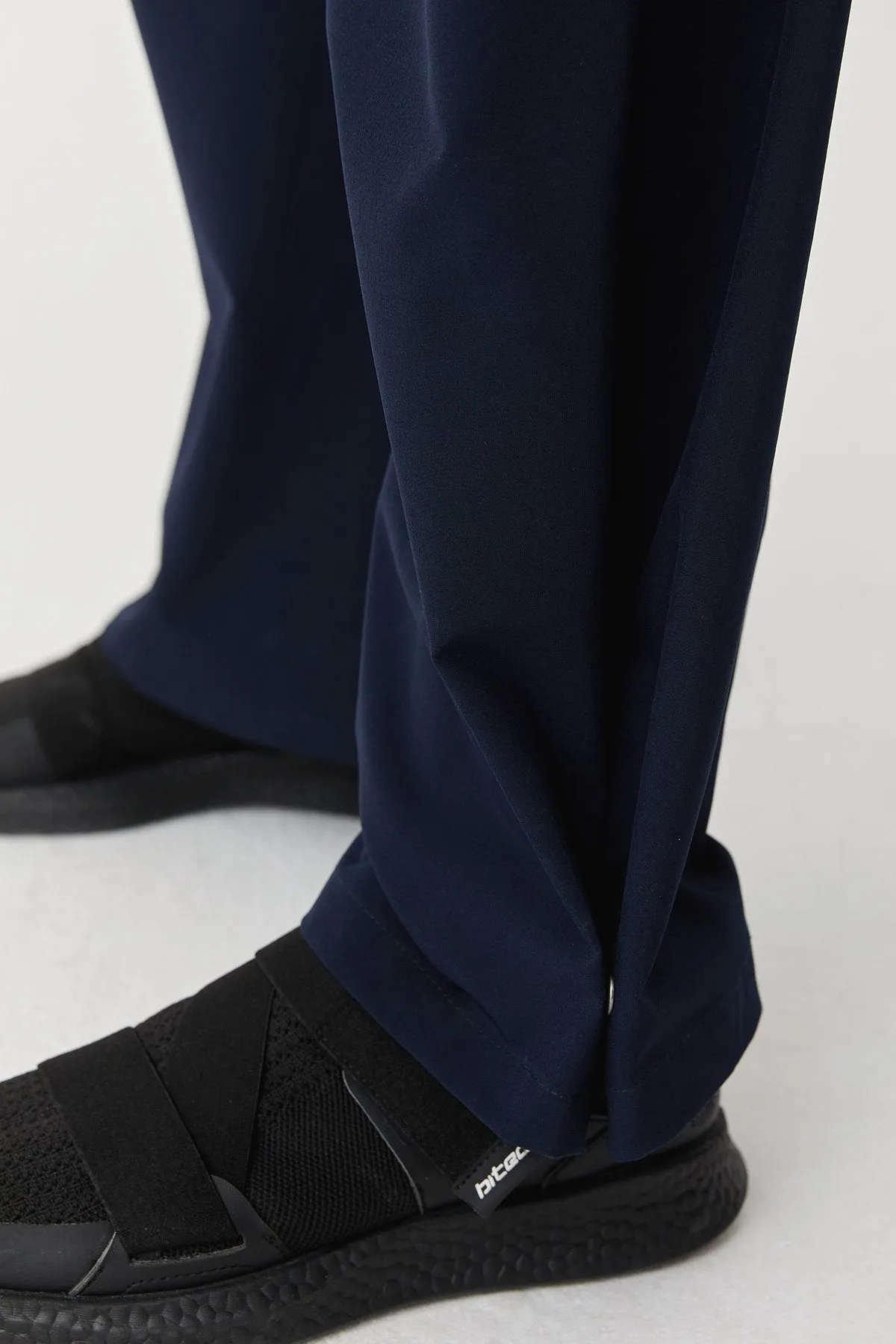 Women's Thın Lycra Woven Lıghtweıght Trousers