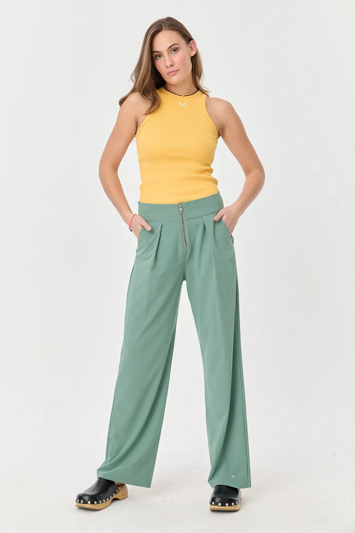 Women's Thın Lycra Woven Lıghtweıght Trousers