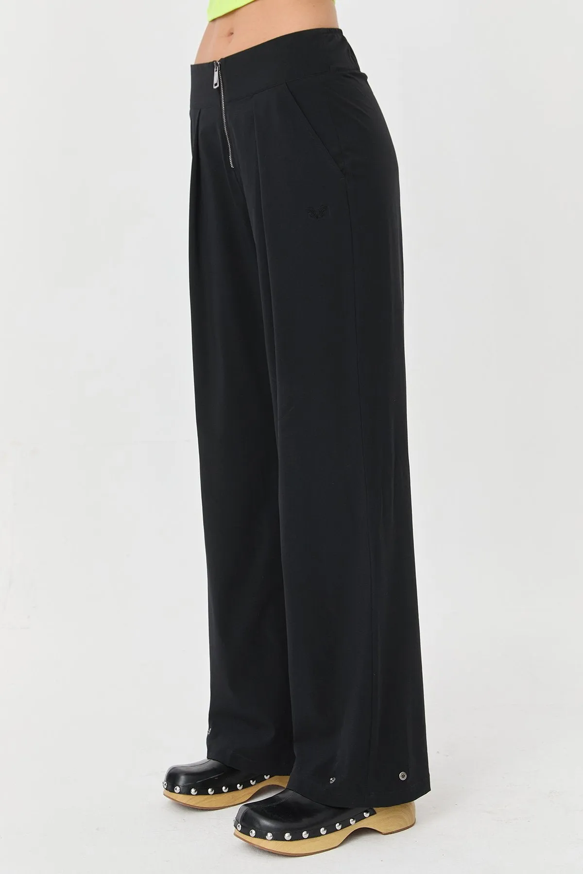 Women's Thın Lycra Woven Lıghtweıght Trousers